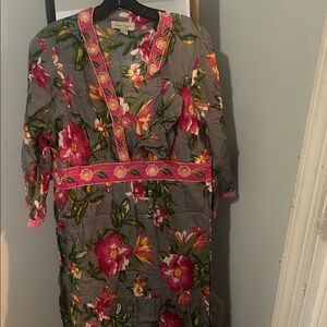 Charlie Paige Floral Long Sleeve Dress in Pink and Gray